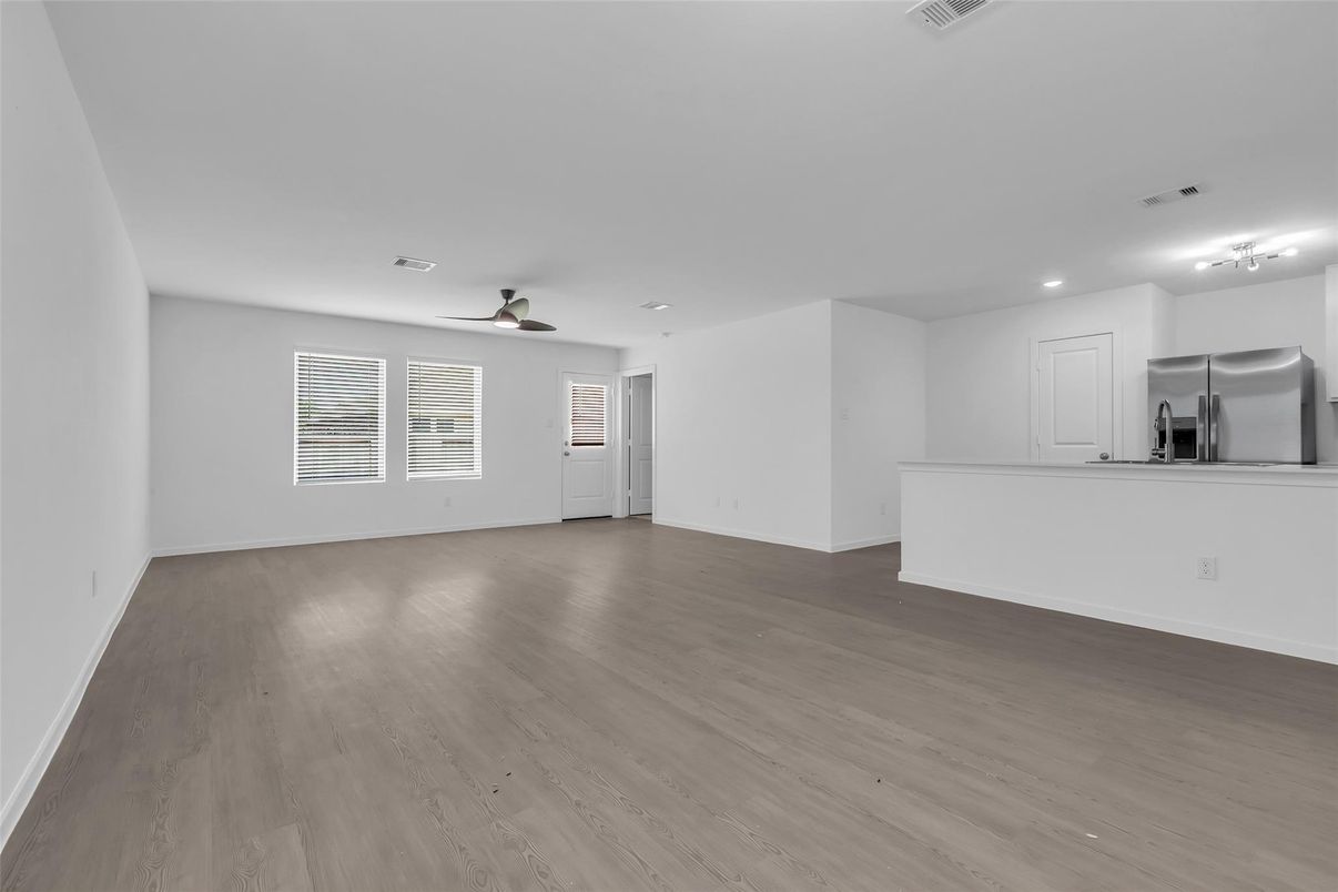Empty room, Interior, Recessed Lighting, Wood Texture Flooring