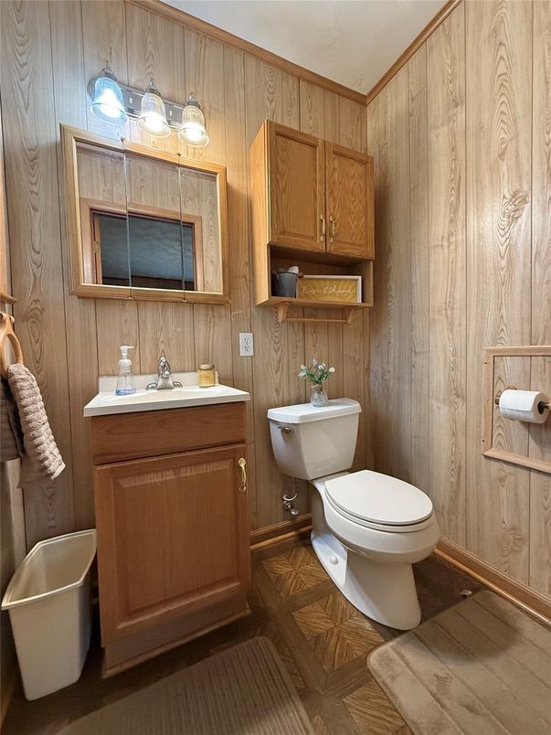 Bathroom, Free Standing Baths, Interior, Wood Texture Flooring, Wooden Walls
