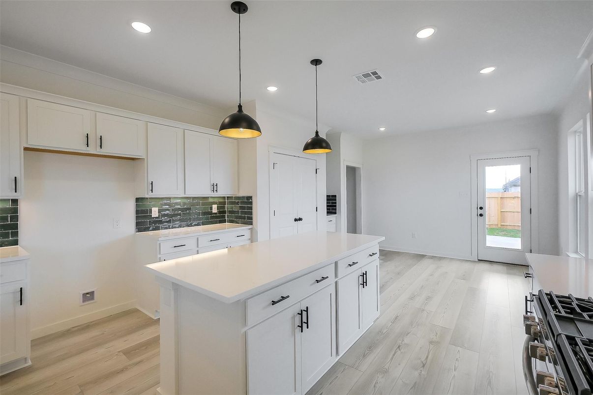 Interior, Kitchen, Pendant Lights, Recessed Lighting, Wood Texture Flooring
