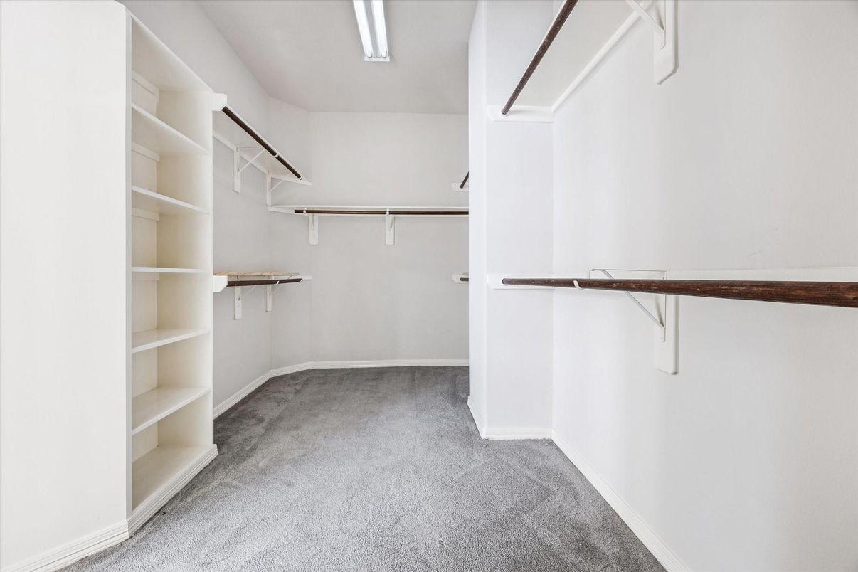 Interior, Walk-in Closets