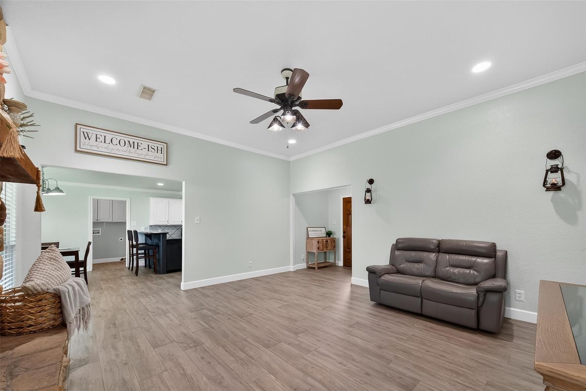 Dining room, Interior, Kitchen, Recessed Lighting, Wood Texture Flooring