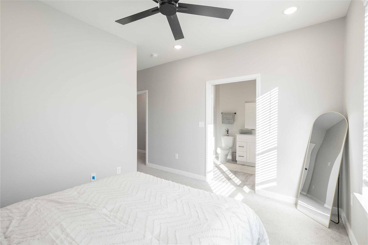 Bathroom, Bedroom, Interior, Recessed Lighting