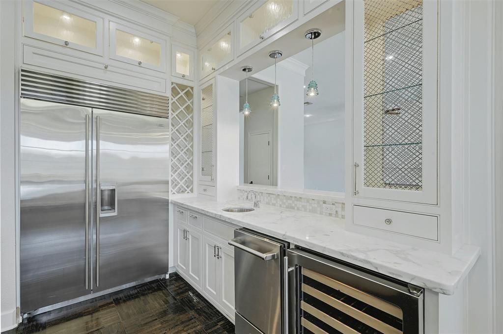 Interior, Kitchen, Pendant Lights, Stainless Steel Appliances, Wood Texture Flooring