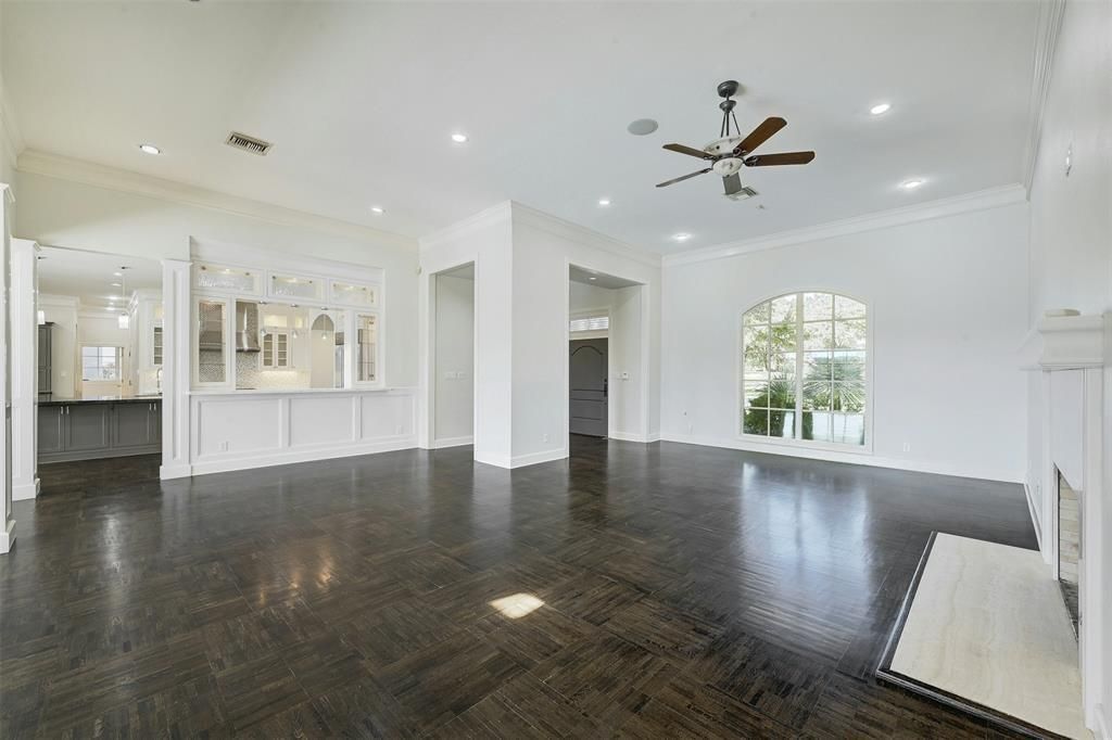 Empty room, Interior, Recessed Lighting, Wood Texture Flooring