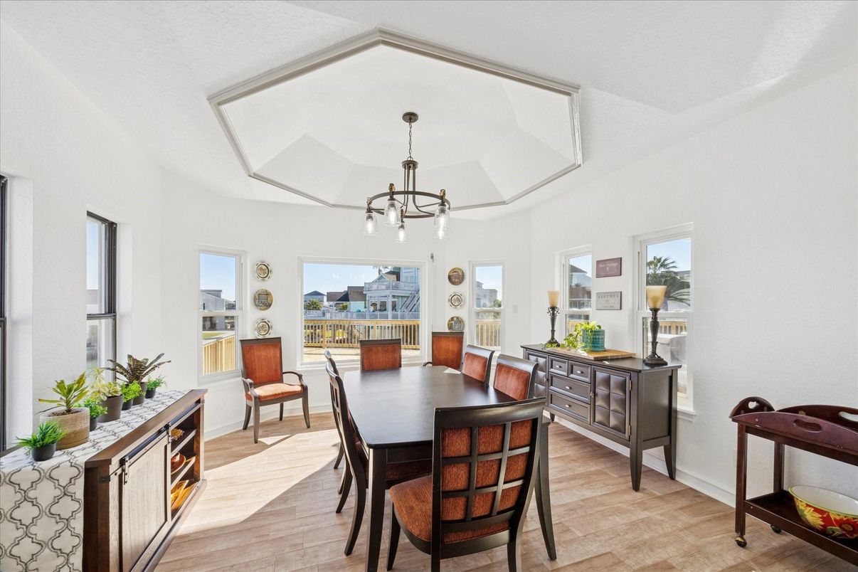Chandelier, Dining room, Interior, Pendant Lights, Wood Texture Flooring