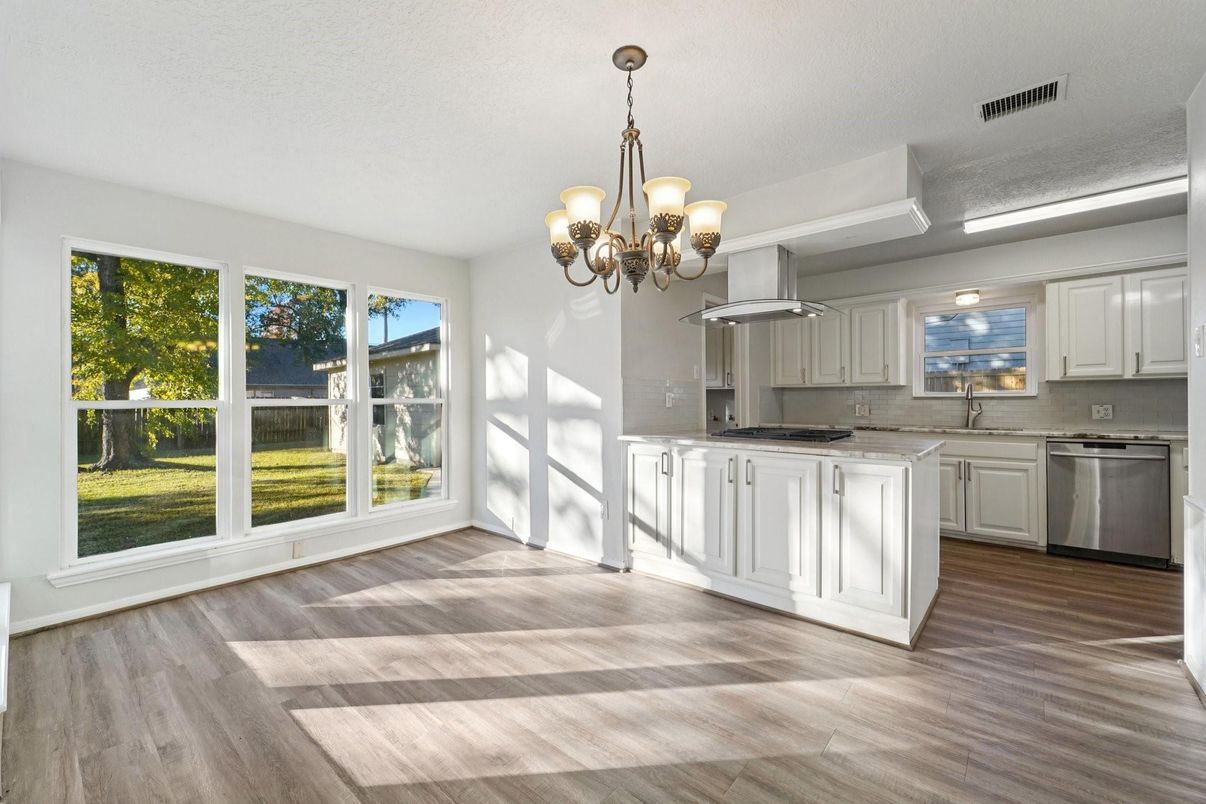 Chandelier, Interior, Kitchen, Wood Texture Flooring