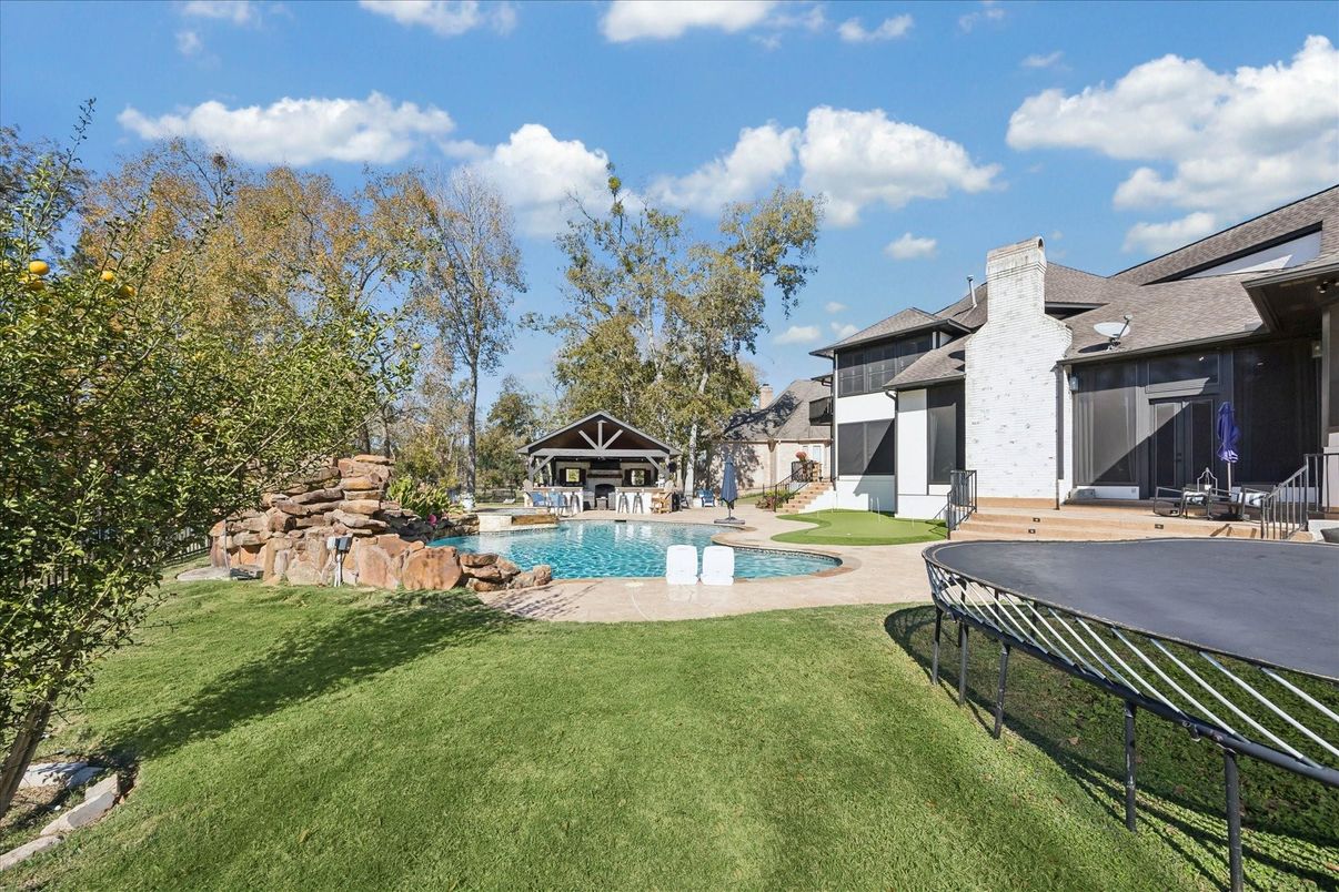 Backyard, Exterior, Pool