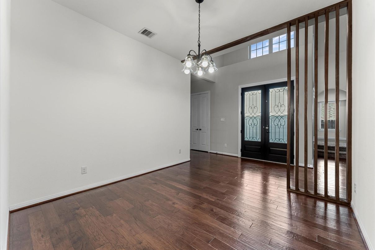 Chandelier, Empty room, Interior, Wood Texture Flooring