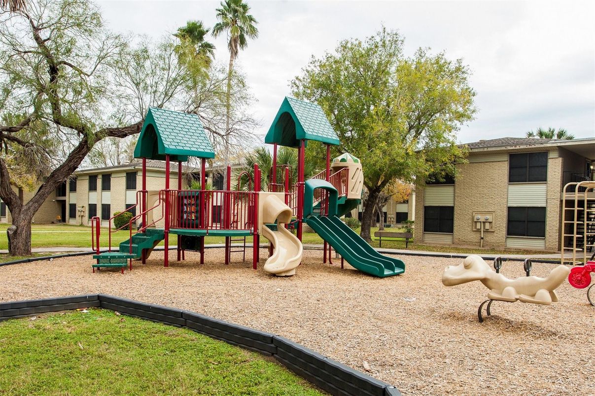 Backyard, Exterior, Playground