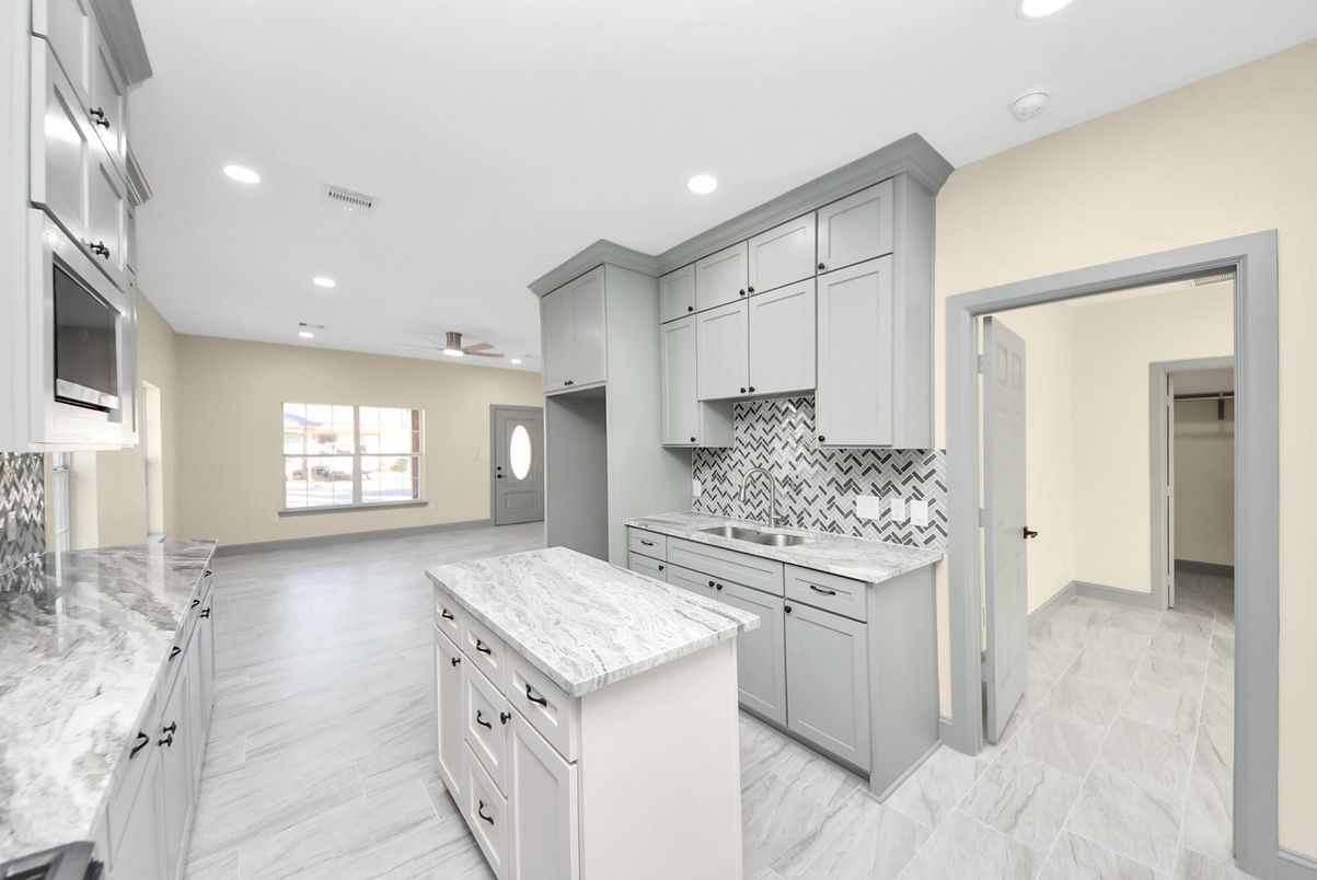 Interior, Kitchen, Marble, Recessed Lighting
