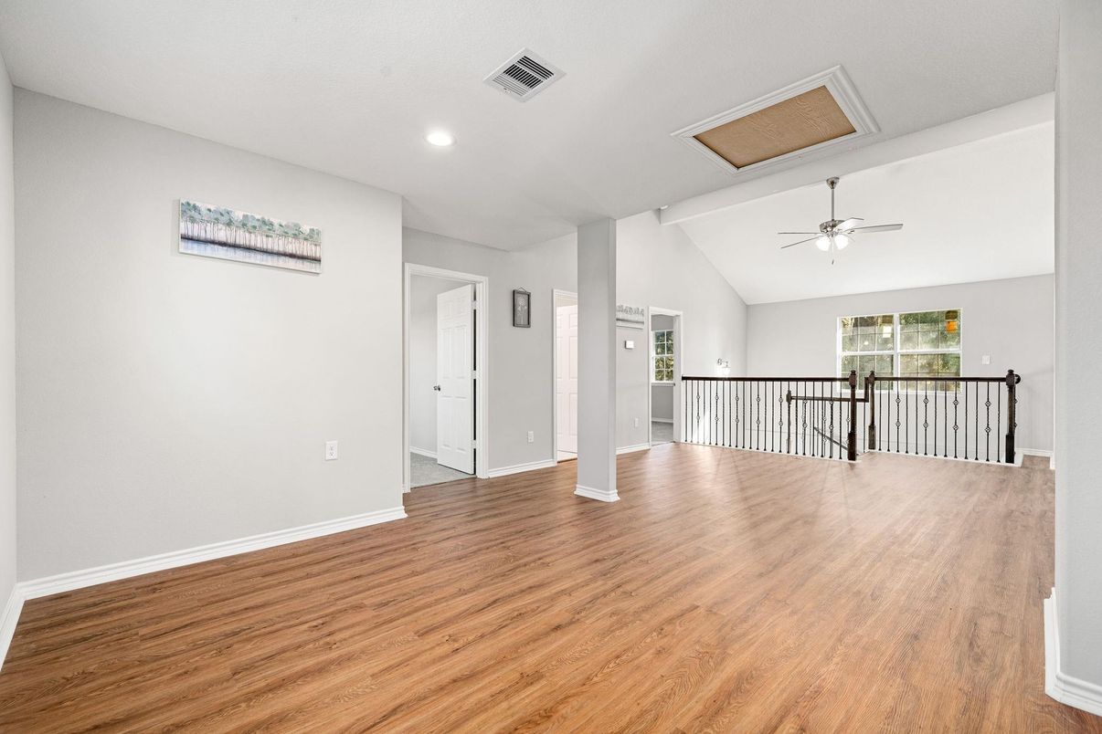 Interior, Recessed Lighting, Wood Texture Flooring