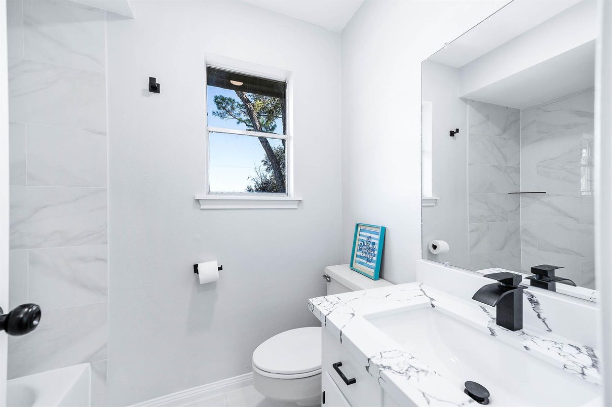 Bathroom, Interior, Marble Walls