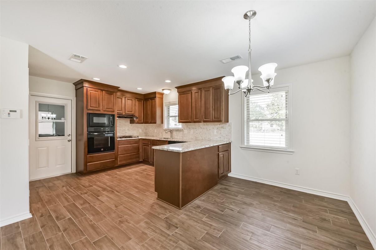 Chandelier, Interior, Kitchen, Pendant Lights, Recessed Lighting, Wood Texture Flooring