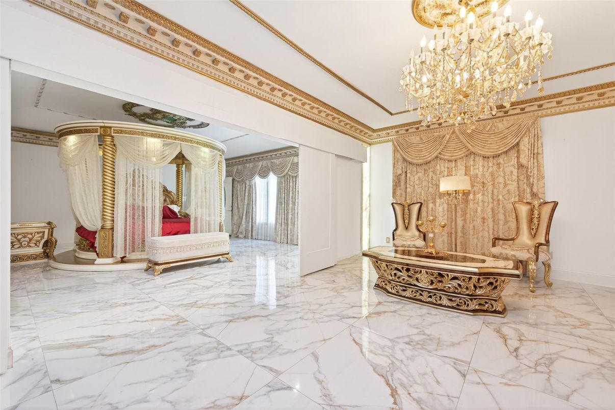 Chandelier, Interior, Marble