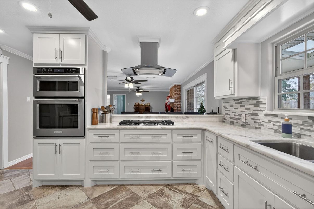 Interior, Kitchen, Recessed Lighting