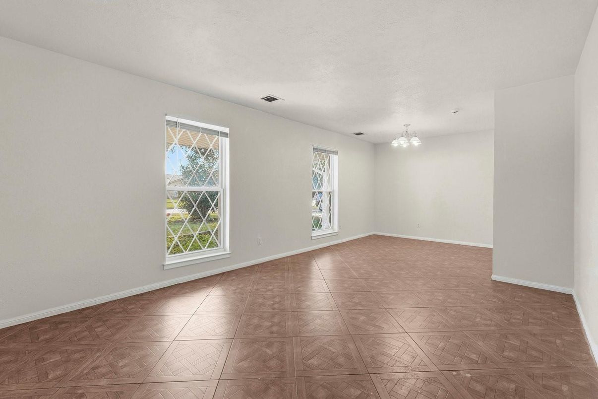 Chandelier, Empty room, Interior