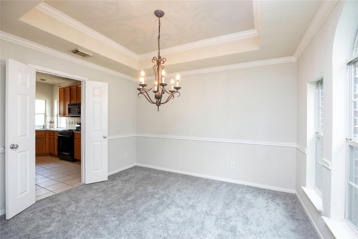 Chandelier, Empty room, Interior, Kitchen