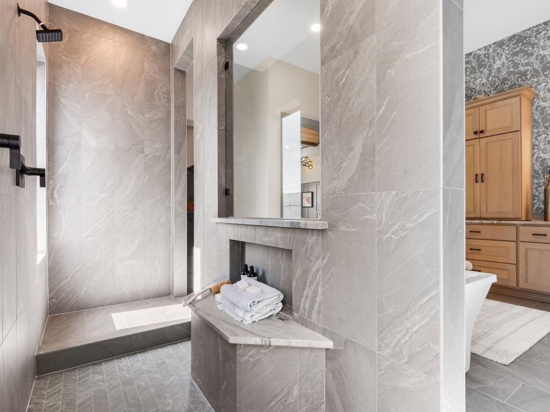 Bathroom, Interior, Marble Walls, Recessed Lighting