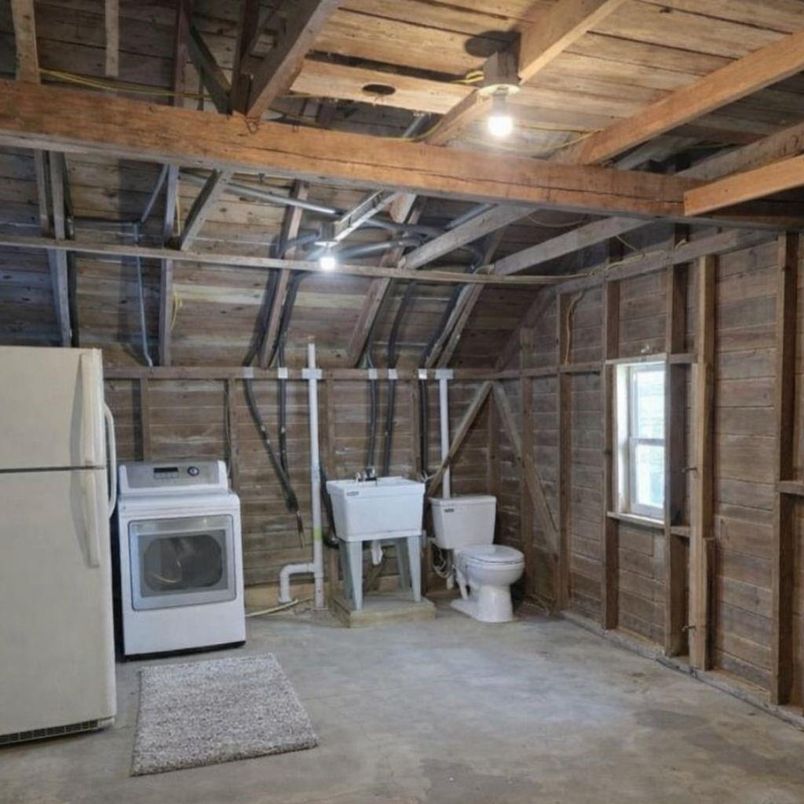 Interior, Washer, Wooden Beams, Wooden Ceilings, Wooden Walls