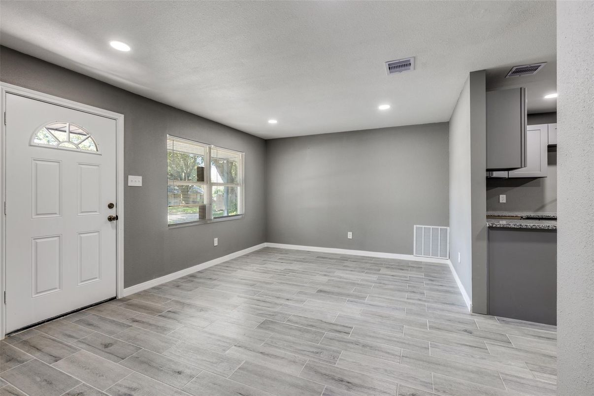 Empty room, Interior, Recessed Lighting, Wood Texture Flooring