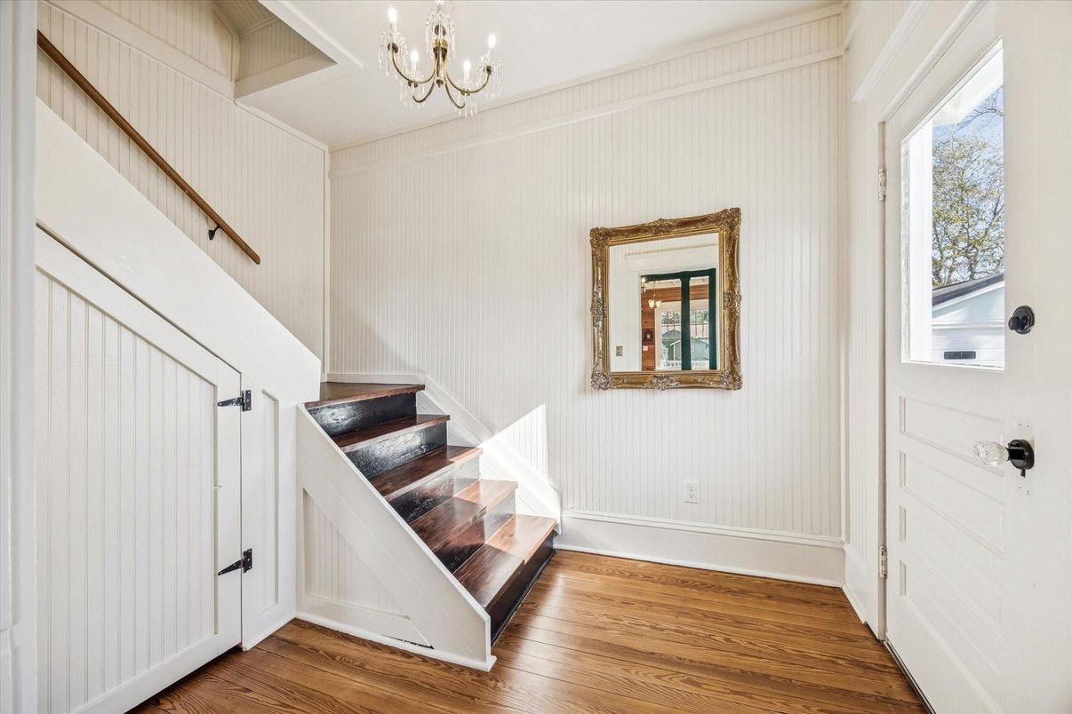 Chandelier, Interior, Wood Texture Flooring