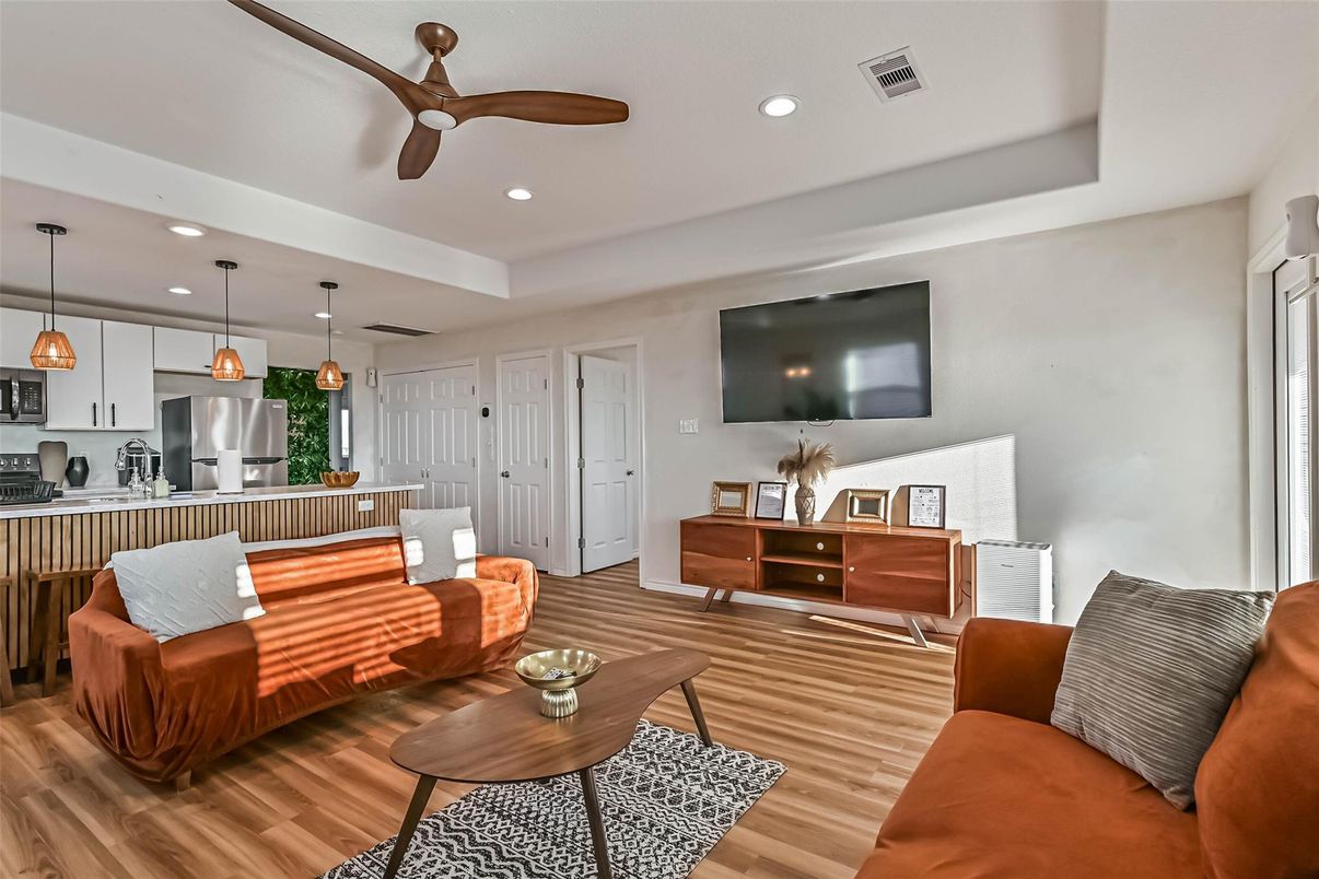 Interior, Kitchen, Living room, Pendant Lights, Recessed Lighting, Stainless Steel Appliances, Wood Texture Flooring