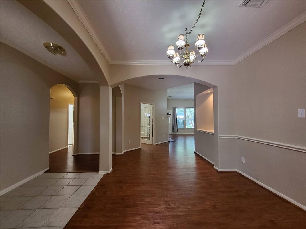 Chandelier, Empty room, Interior, Wood Texture Flooring