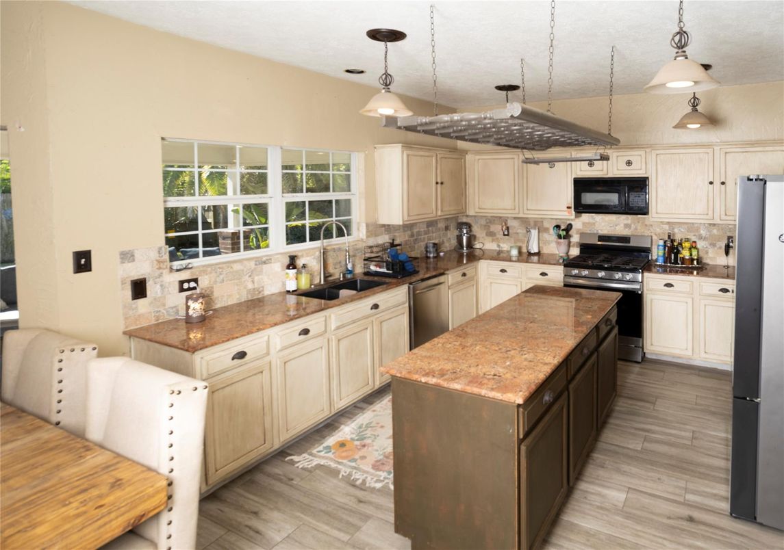 Interior, Kitchen, Pendant Lights, Wood Texture Flooring