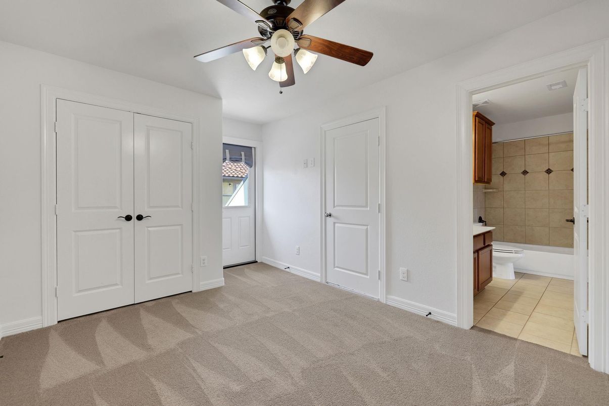 Bathroom, Empty room, Interior