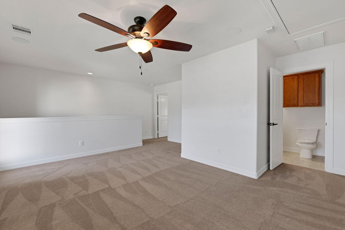 Bathroom, Empty room, Interior, Recessed Lighting