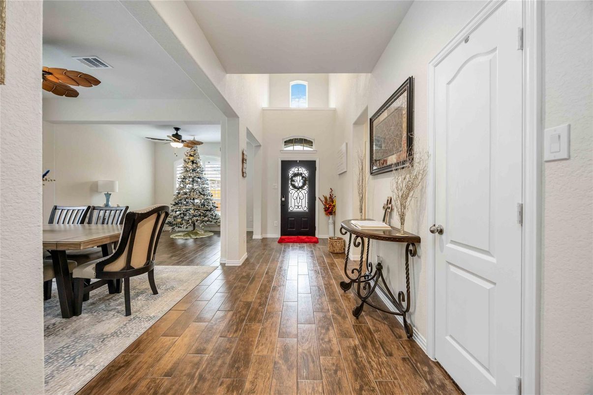 Dining room, Interior, Wood Texture Flooring