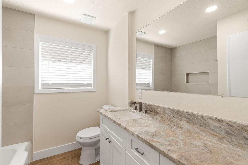 Bathroom, Interior, Recessed Lighting, Wood Texture Flooring