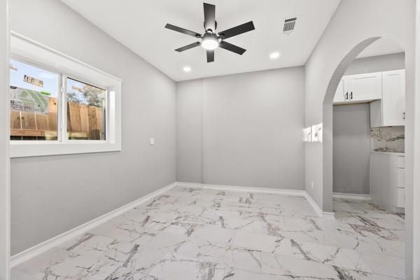 Empty room, Interior, Marble, Recessed Lighting