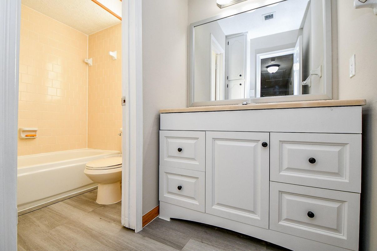 Bathroom, Interior, Wood Texture Flooring