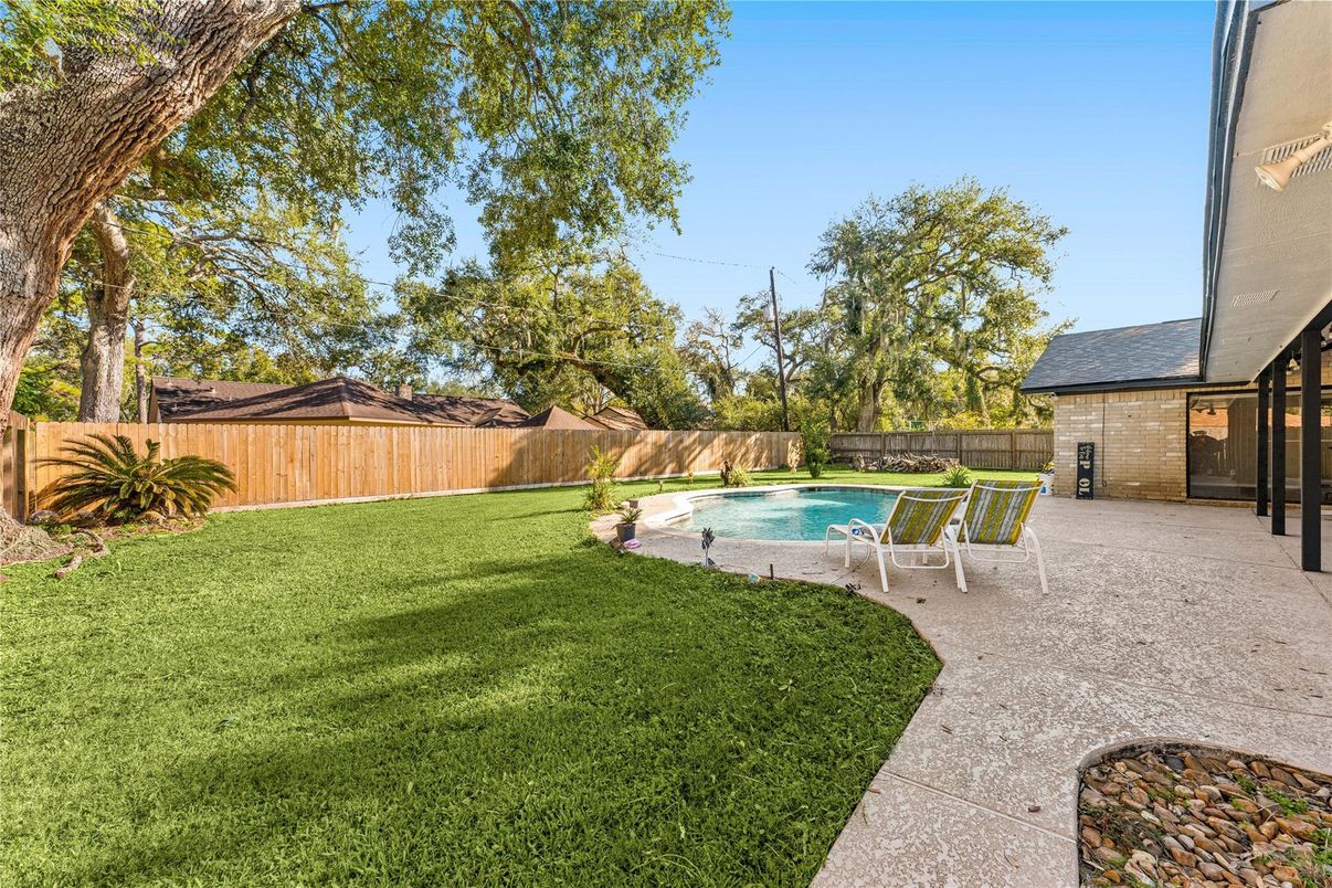 Backyard, Exterior, Pool