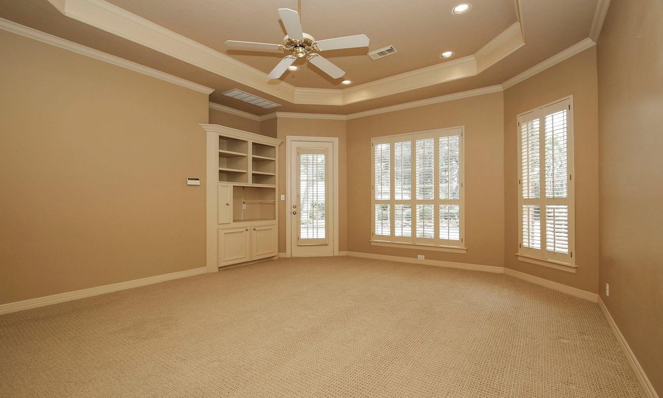 Empty room, Interior, Recessed Lighting