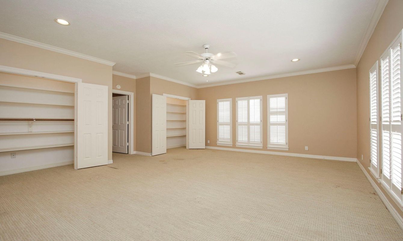 Empty room, Interior, Recessed Lighting