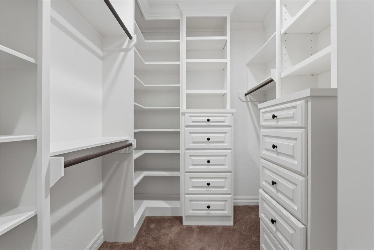 Interior, Walk-in Closets