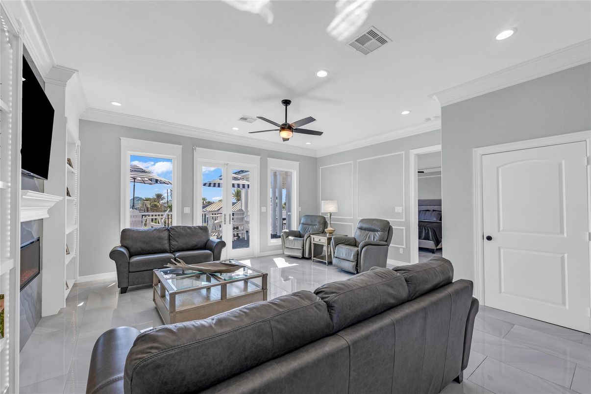 Fireplace, Interior, Living room, Recessed Lighting, Water