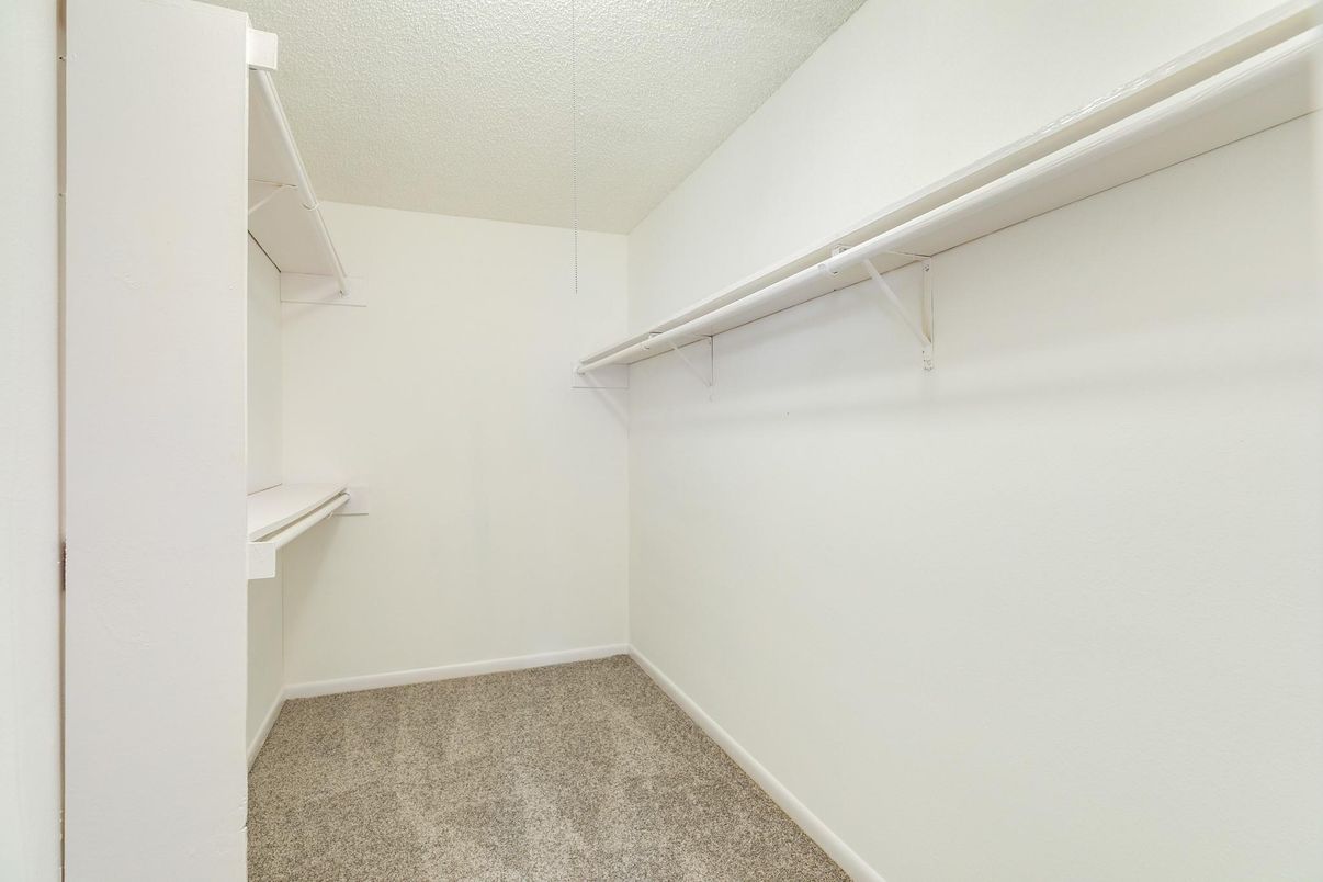 Interior, Walk-in Closets