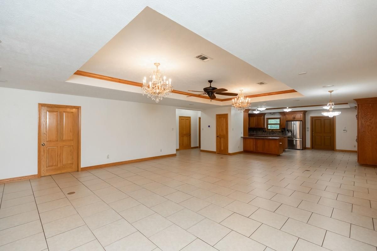 Chandelier, Empty room, Interior, Kitchen, Stainless Steel Appliances