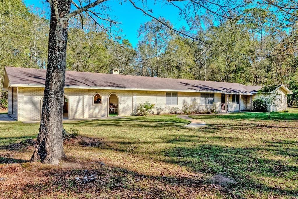 Attached, Backyard, Exterior, Facade, Ranch