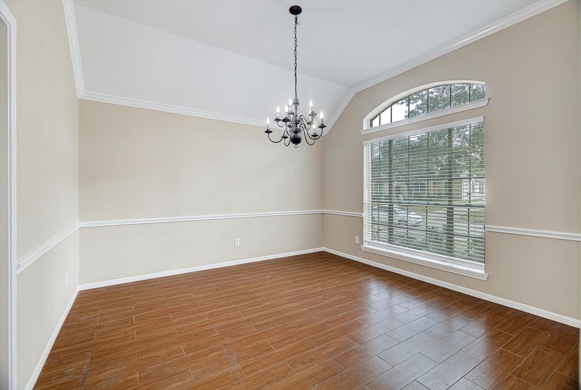 Chandelier, Empty room, Interior, Wood Texture Flooring