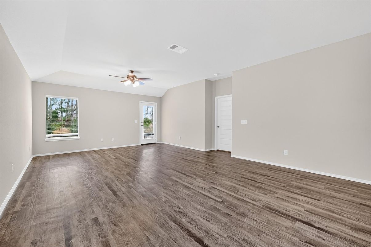 Empty room, Interior, Recessed Lighting, Wood Texture Flooring