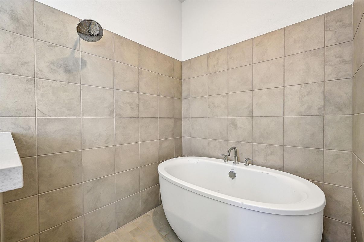 Bathroom, Free Standing Baths, Interior