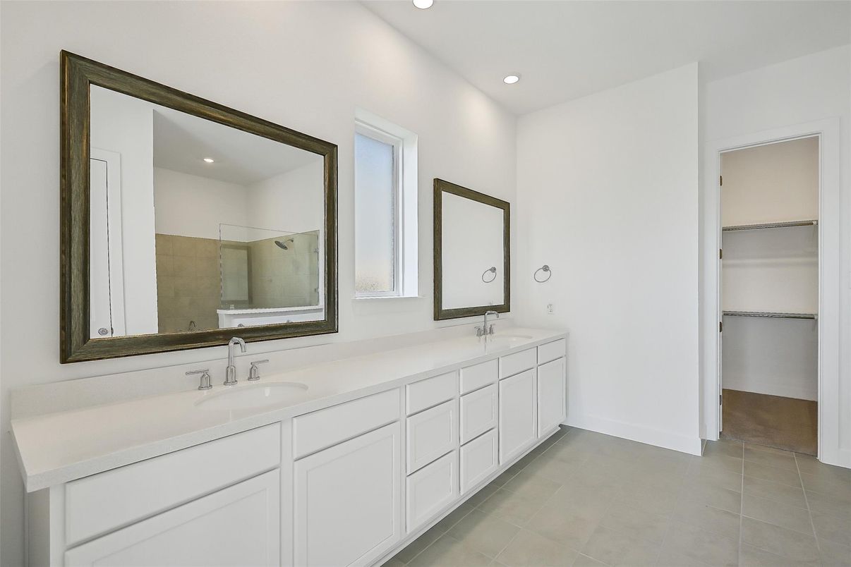 Bathroom, Dual Sink Vanities, Interior, Recessed Lighting