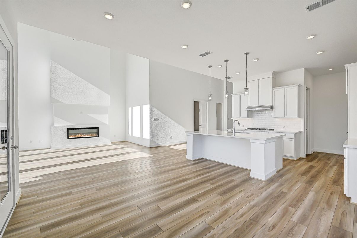 Fireplace, Interior, Kitchen, Pendant Lights, Recessed Lighting, Wood Texture Flooring