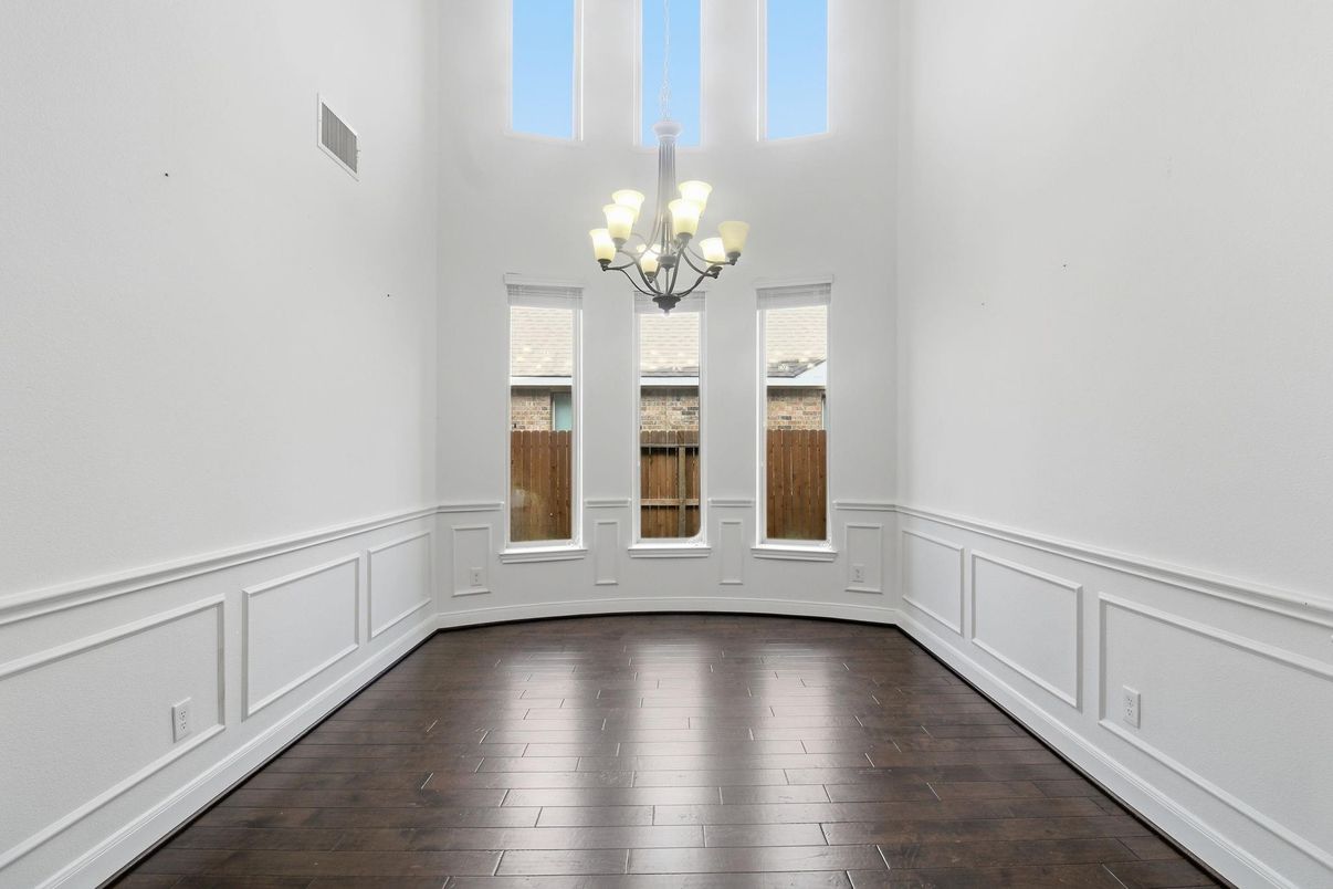 Chandelier, Interior, Wood Texture Flooring
