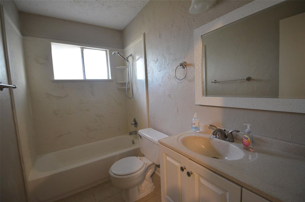 Bathroom, Interior, Marble Walls