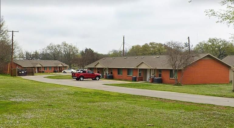 Backyard, Detached Garage, Exterior